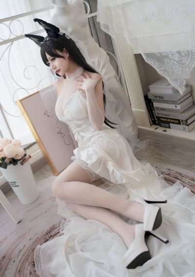 女秘书的条件电影_1080BD在线观看